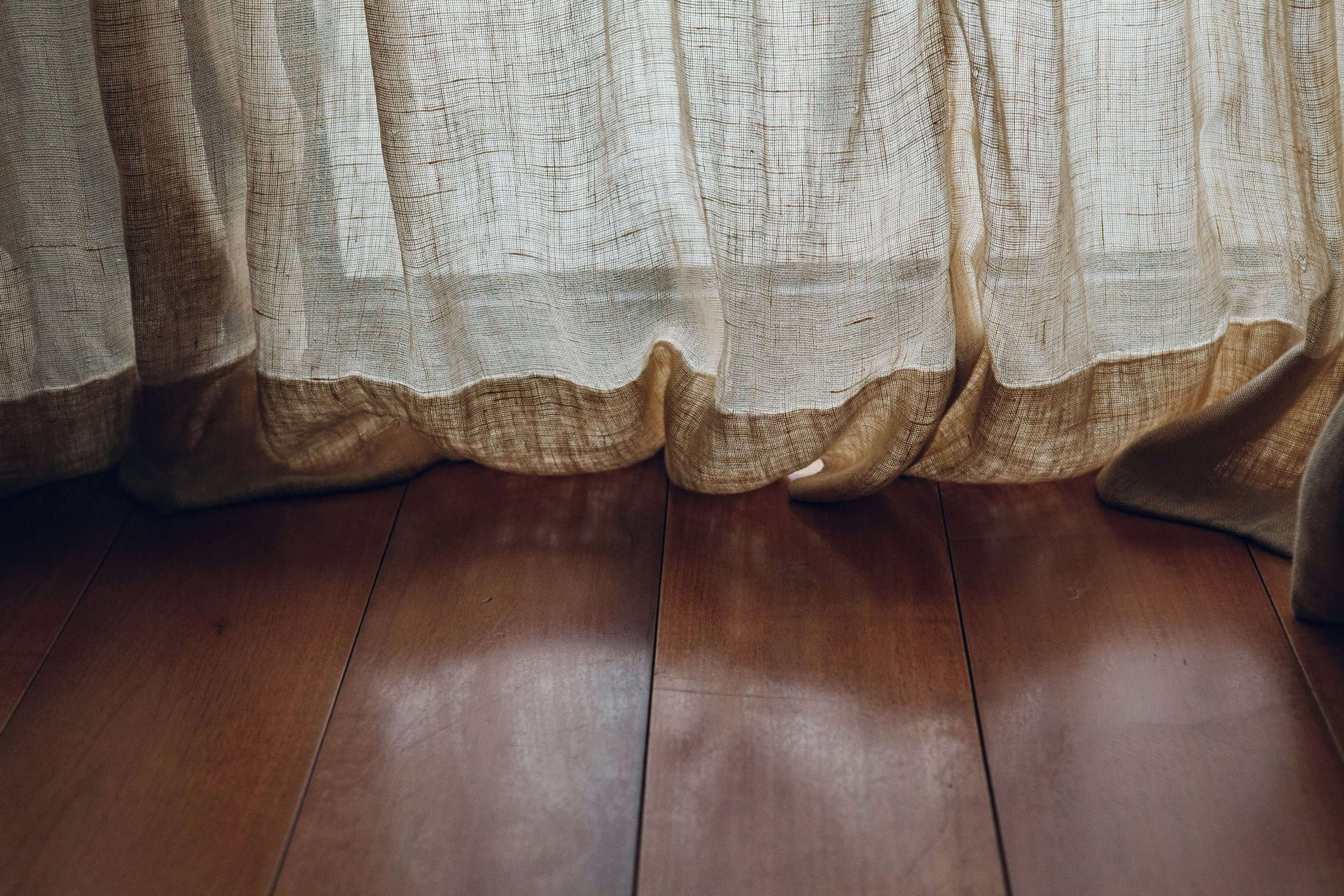 Engineered vs. Solid Wood: Which is Better for the UK Climate?