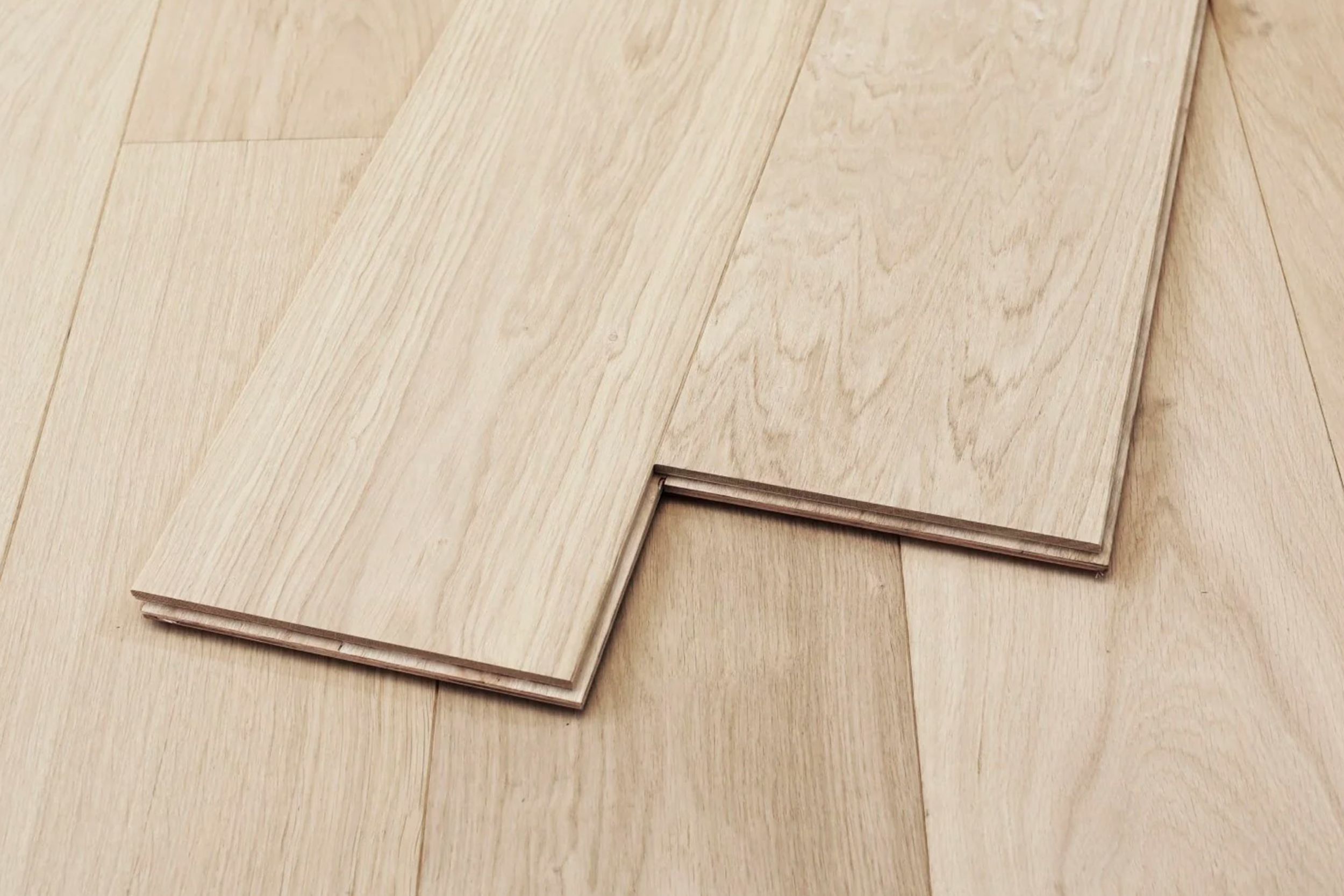 Engineered Oak Unfinished Wood Flooring - 15mm x 4mm x 190mm - Image 2