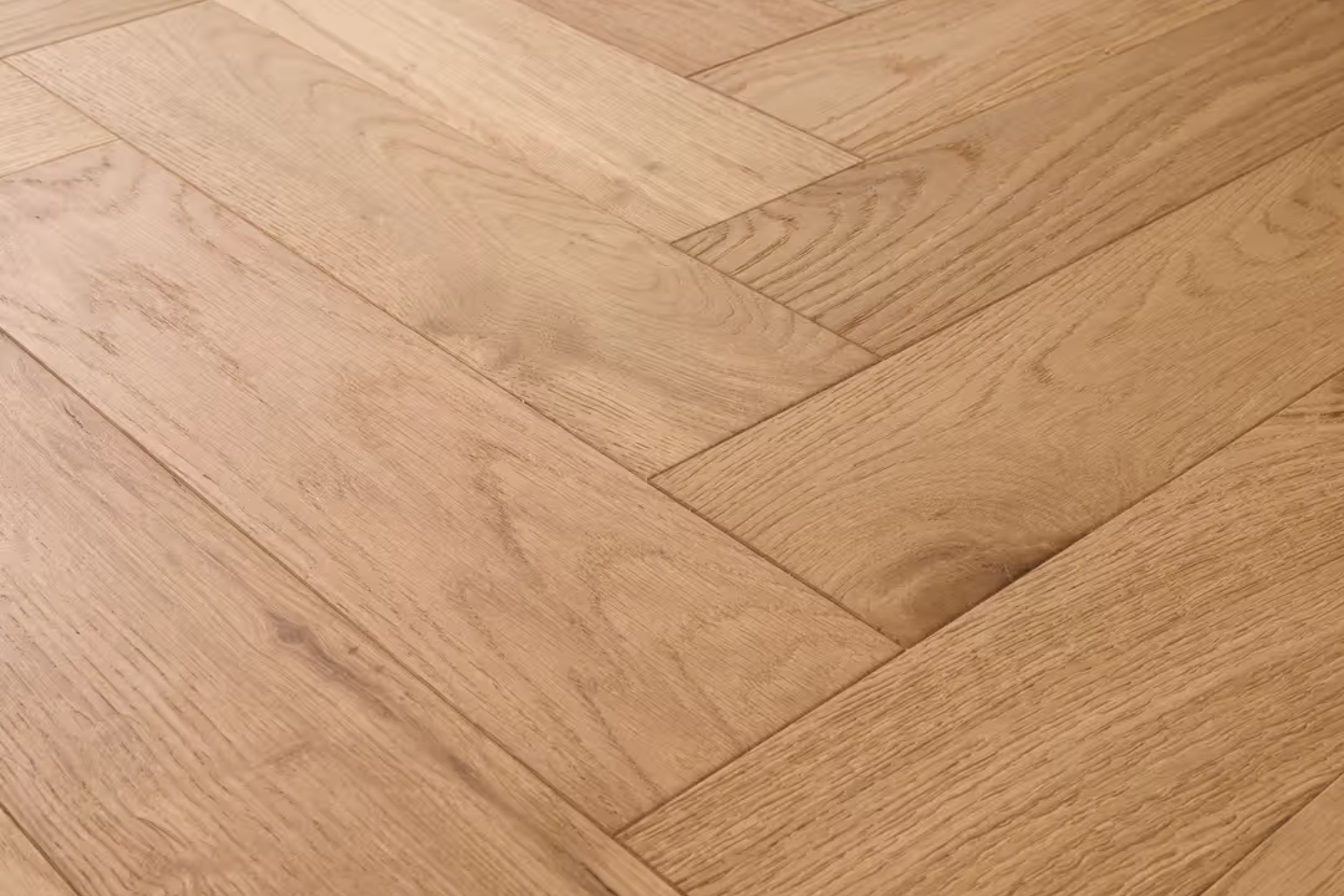 Parquet Herringbone Engineered Oak Flooring Natural UV Oiled - 15mm x 3mm x 120mm - Image 2